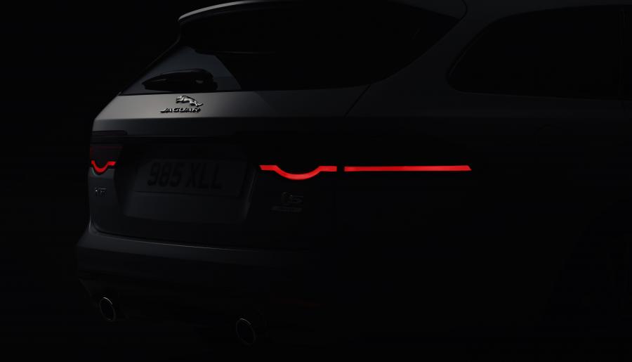  Jaguar XF 2.0d Sportbrake 2017 года  (WW) (фото 23 из 47)